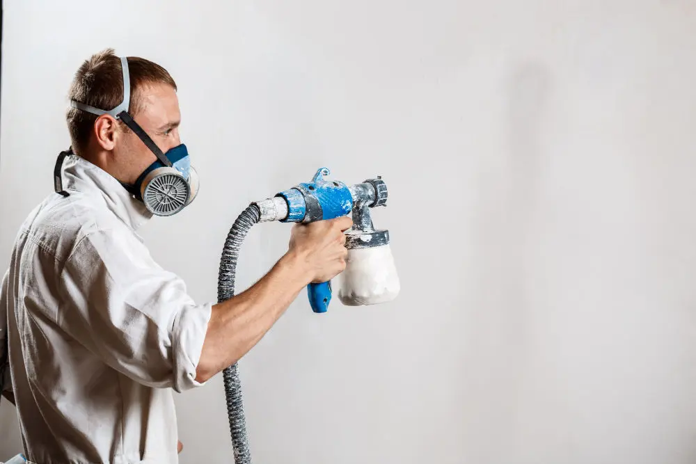 Spaying Masonry Cream